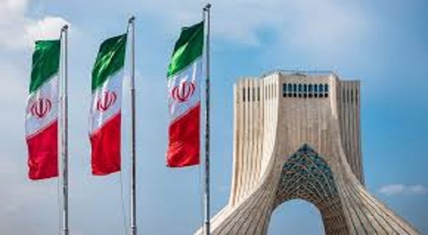 إيران وسياسة تبادل الأدوار