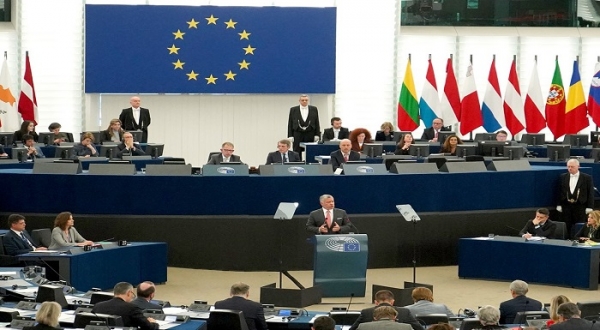 خطاب الملك أمام البرلمان الاوروبي واتفاقية الغاز